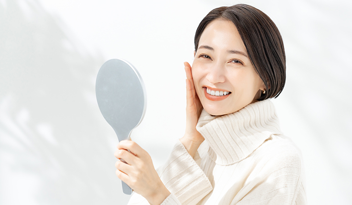 画像:美肌な女性のイキイキした画像